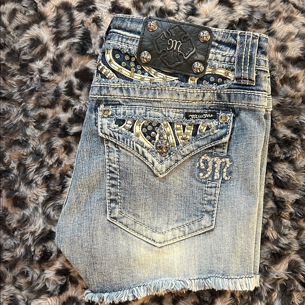 Miss Me 30 NWOT Blue Denim Jeans